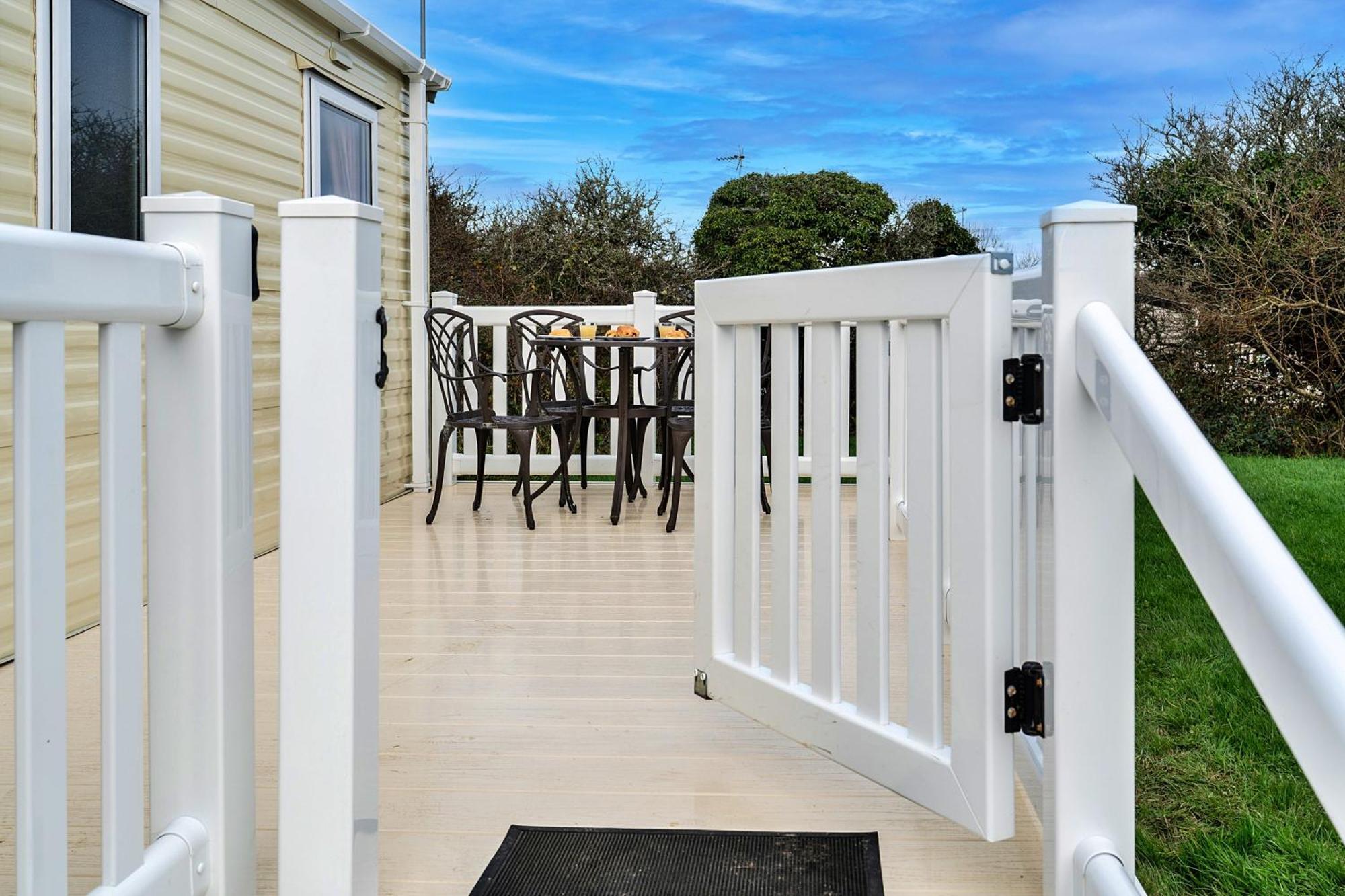 Finest Retreats - Phoenix Retreat Chalet