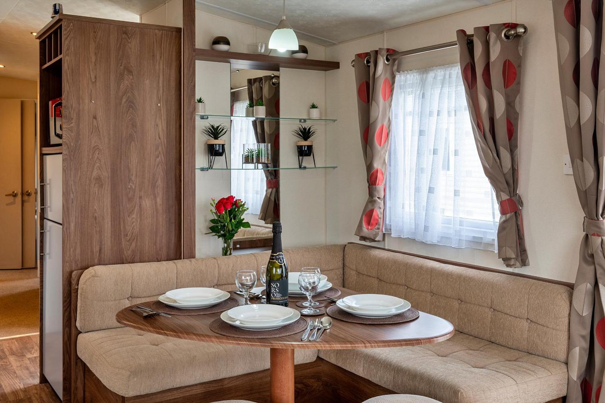 Finest Retreats - Phoenix Retreat Chalet